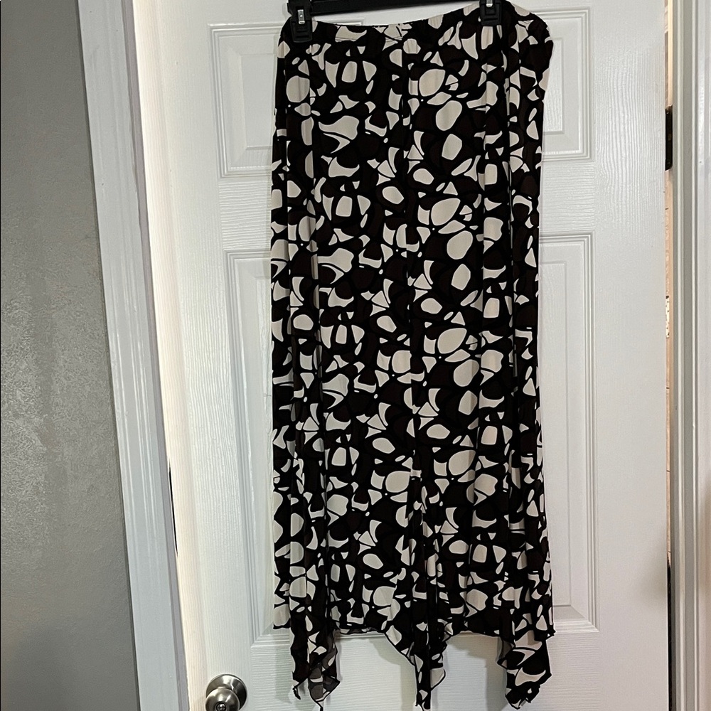 Cato Black and White Asymmetrical Abstract Print Skirt